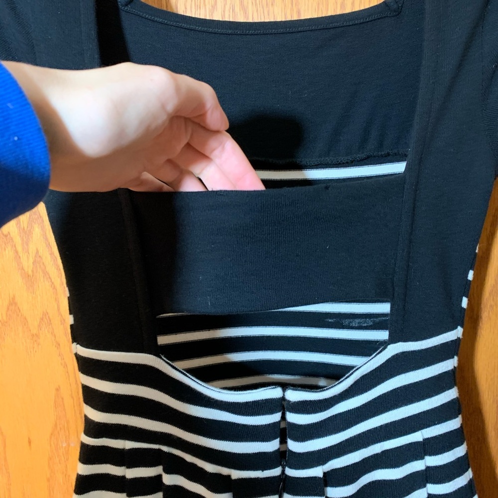 French Connection Cut Out Back Dress - Picture 5 of 6